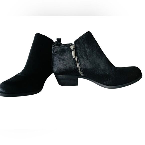NWOT Lucky Brand Basel Bootie Black Cow
Hair Leather size 7 - Picture 3 of 5